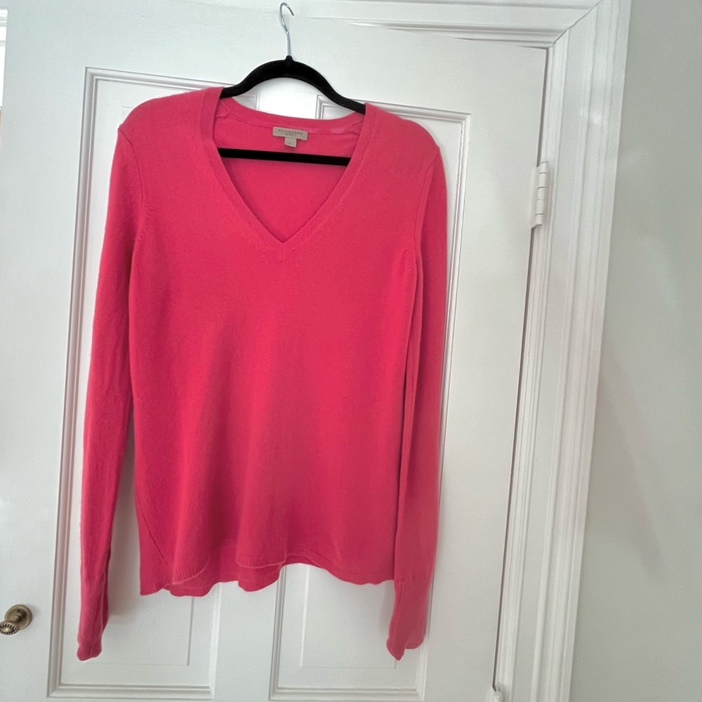 Burberry 100% cashmere watermelon red v neck sweater M